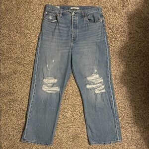 Levi ribcage straight ankle jeans -size 31